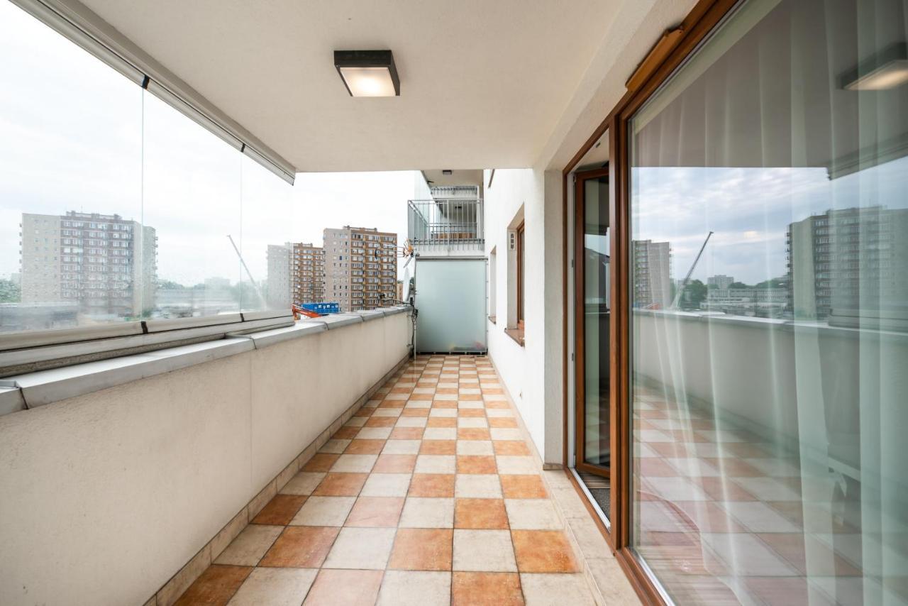 Metro Kondratowicza Spacious Apartment Varsovie Extérieur photo